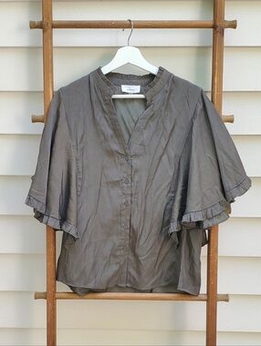 Milano Ruffle Button-Down Blouse Size M